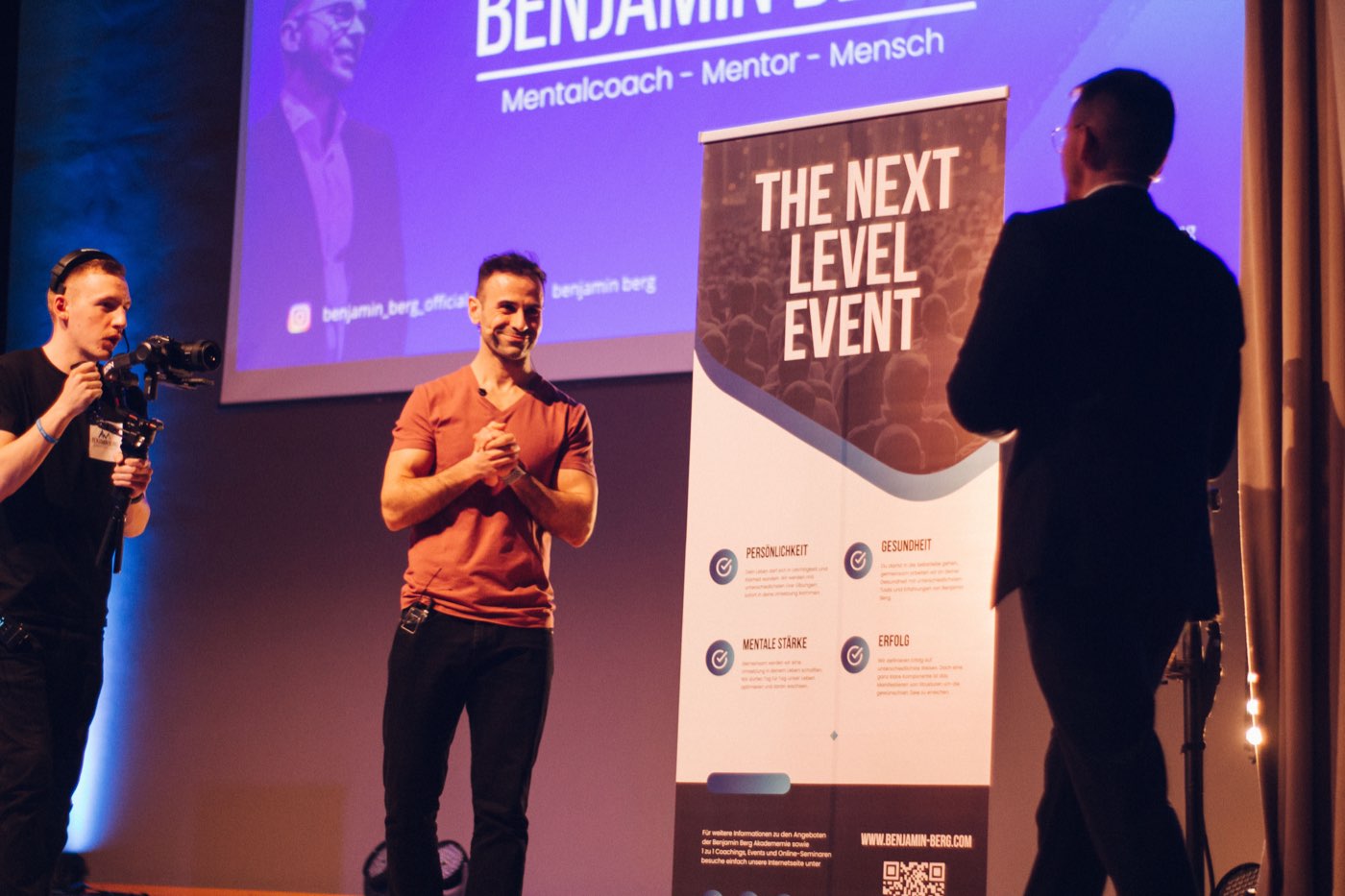 Fadi auf der Bühne beim Next Level Event