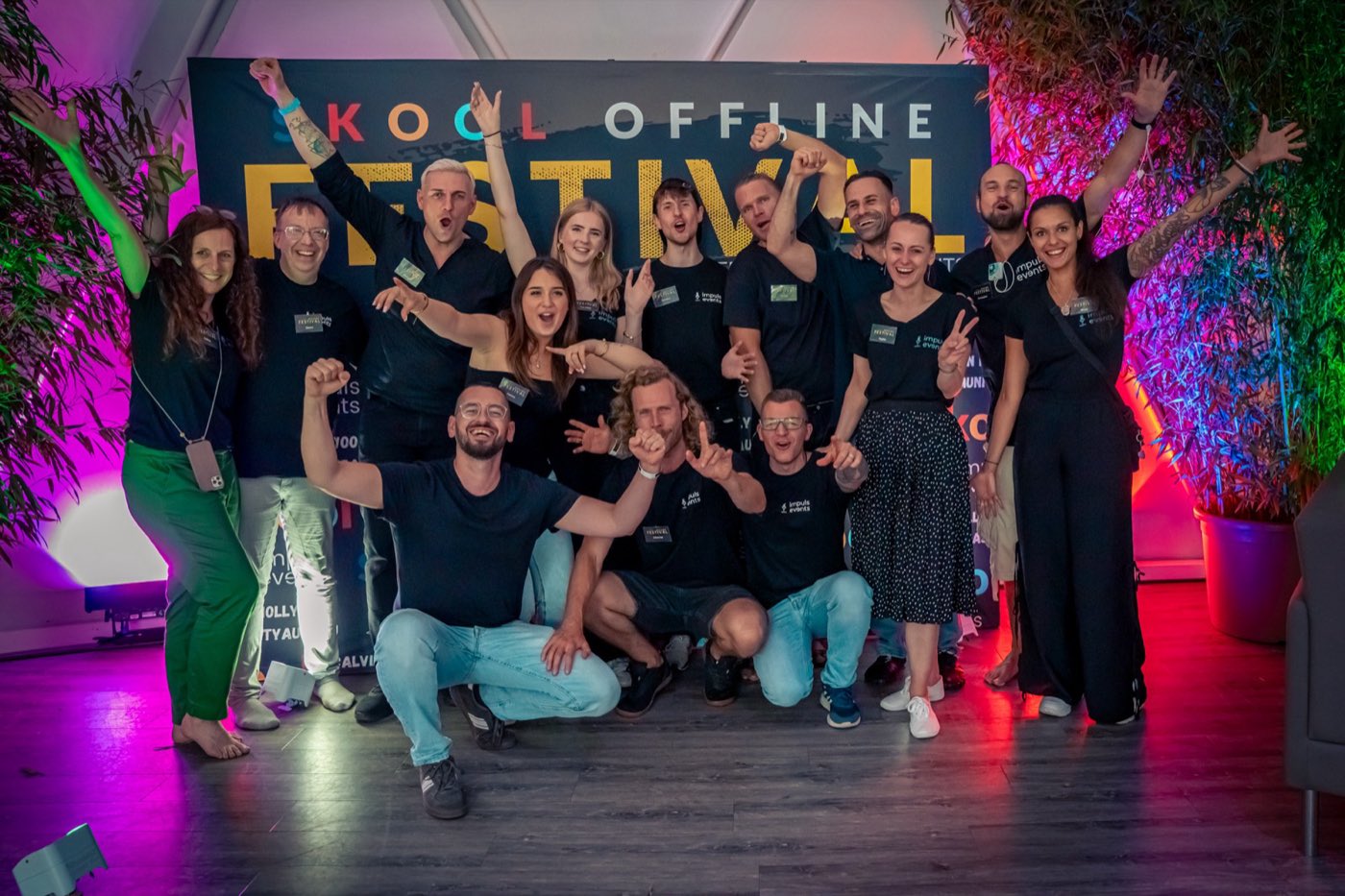Das Impuls-Events-Team feiert nach einem Event